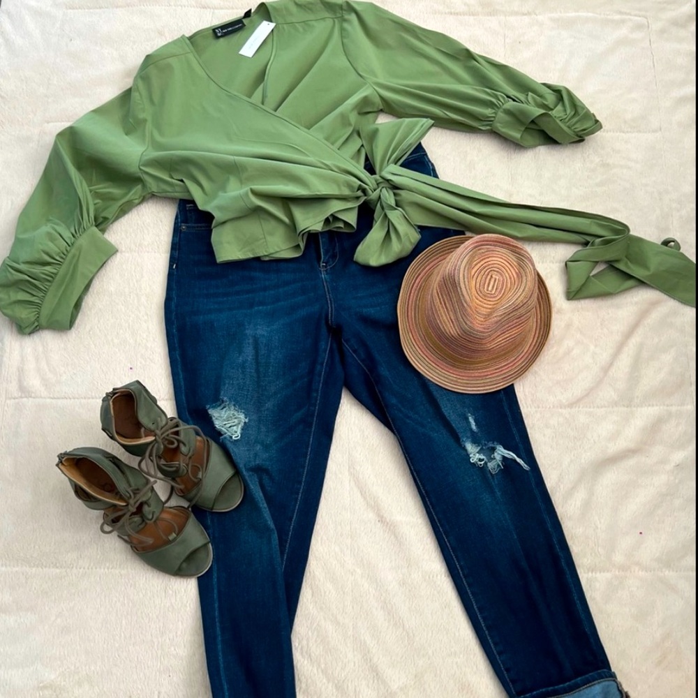 NY&C deep v neck wrap blouse